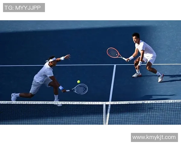 成都网球队的团队协作与战术配合深入探讨与分析